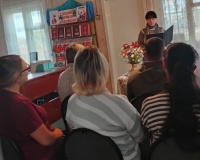 Поэтический час «Есенина песню поет нам осень»