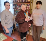 Акция-поздравление «Дарите женщинам улыбку»