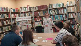 Поэтический час «О той, что дарует нам жизнь и тепло»