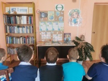 Урок экологического воспитания «Давайте вместе Землю украшать»