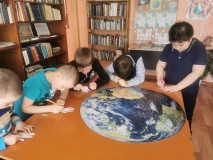 Урок экологического воспитания «Давайте вместе Землю украшать»