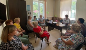 Познавательный час "Улыбаемся, вас снимают!"
