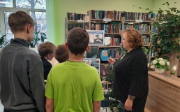 Тематический час «Первый полет человека в космос»