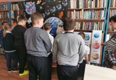 Книжная выставка-инсталляция «Космос».