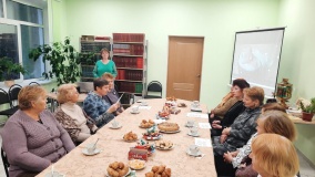 Литературно-музыкальный час "Все на земле от материнских рук"