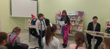 Новогодняя юмористическая программа "Смешной книгопад"