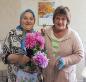 Поздравительная акция ко Дню пожилых людей «Нас старость дома не застанет»