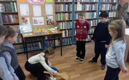 Литературный час «Все о тебе, мамочка родная»