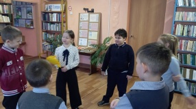 Литературный час «Все о тебе, мамочка родная»