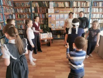 Тематическая игровая программа «Народов дружная семья»