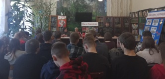 Урок мужества "В боях на Угранской земле"