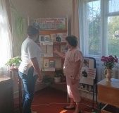 Обзор у книжной выставки "Великий писатель земли русской"