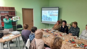 Литературно-музыкальный час "Все на земле от материнских рук"