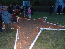 «Свеча памяти» и митинг у памятника 4-му ВДК
