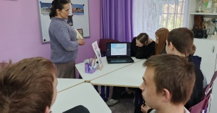 Патриотический час «Широка страна моя родная»