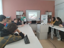 Урок мужества "Дорогой жизни шел к нам хлеб"