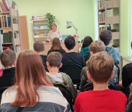 Тематический час «И превратились в белых журавлей»