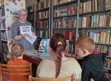 Познавательный час «Он первым двери космоса открыл»